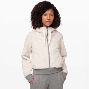 Lululemon Short Sweet and Sherpa Jacket
